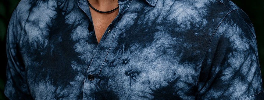 Men’s Indigo Nebula Tie-Dye Button-Down – Navy & Steel Blue Abstract Short-Sleeve Shirt