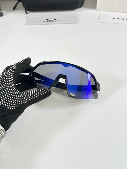 Oaklley Pitchman Blue Retro Sport Sunglasses